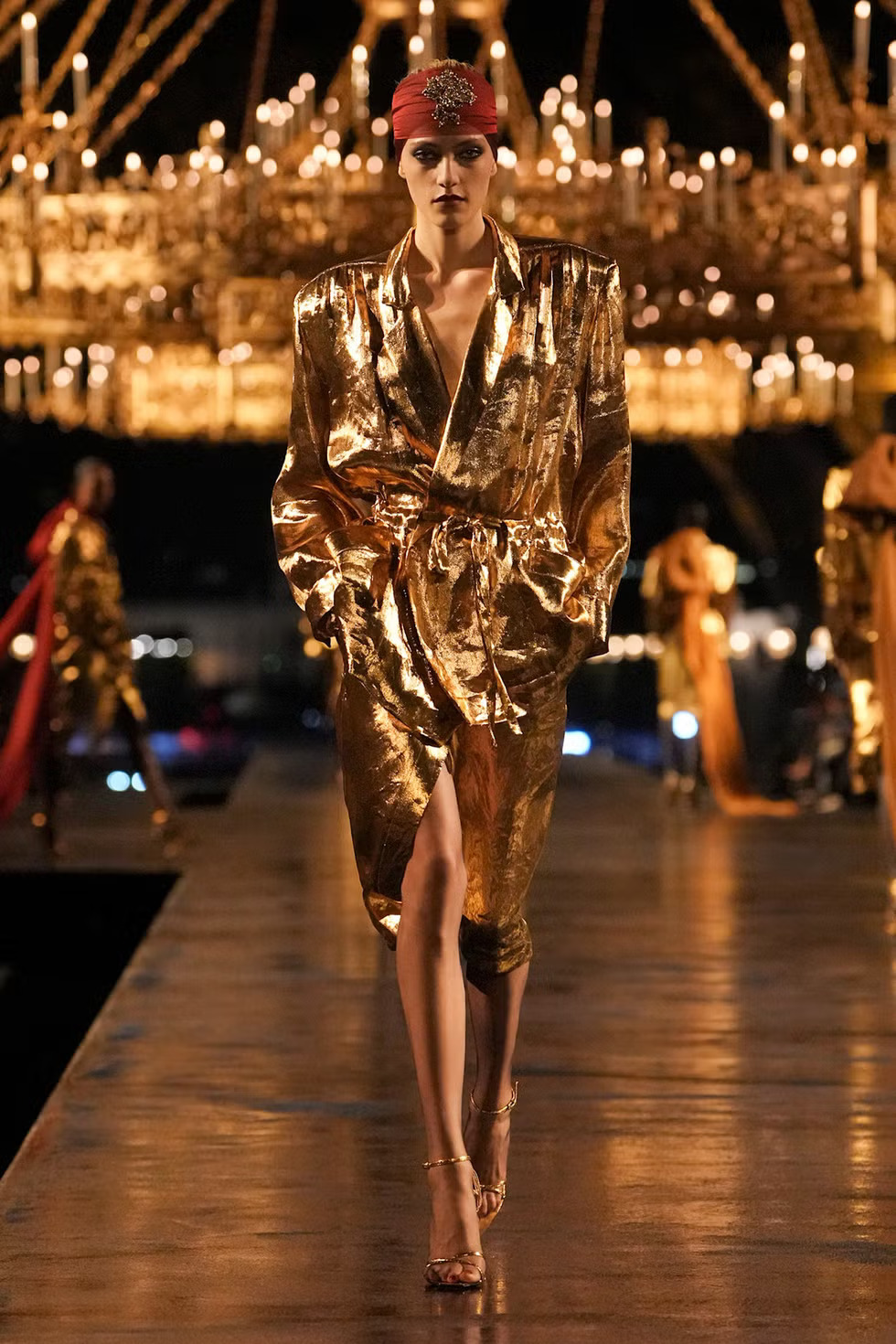 paris-fashion-week-седмица-на-модата-бюти-грим-тенденции-2027